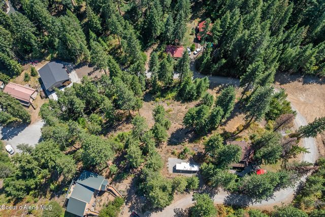 18493 W Holliday Way, Hauser, ID 83854