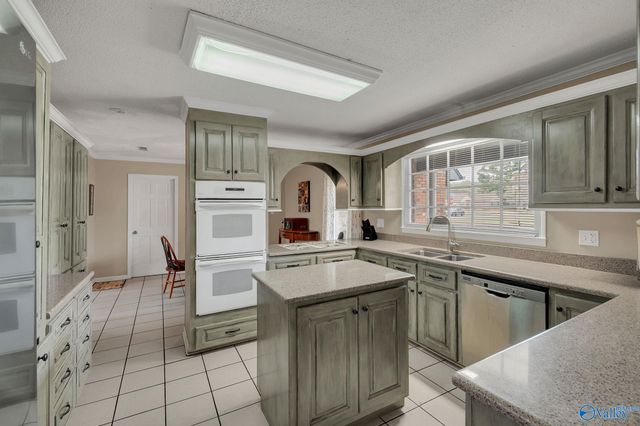 2026 SW Jefferson Avenue, Decatur, AL 35603