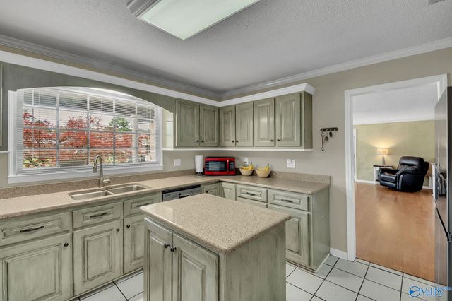 2026 SW Jefferson Avenue, Decatur, AL 35603