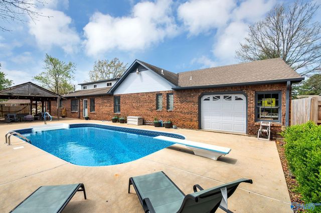 2026 SW Jefferson Avenue, Decatur, AL 35603