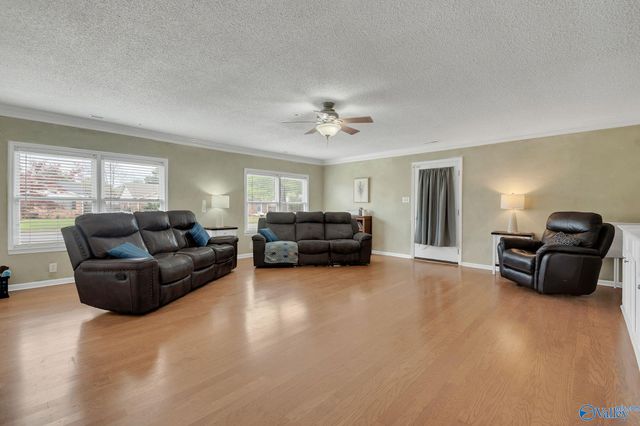 2026 SW Jefferson Avenue, Decatur, AL 35603