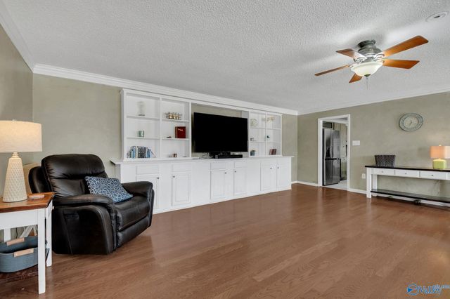 2026 SW Jefferson Avenue, Decatur, AL 35603