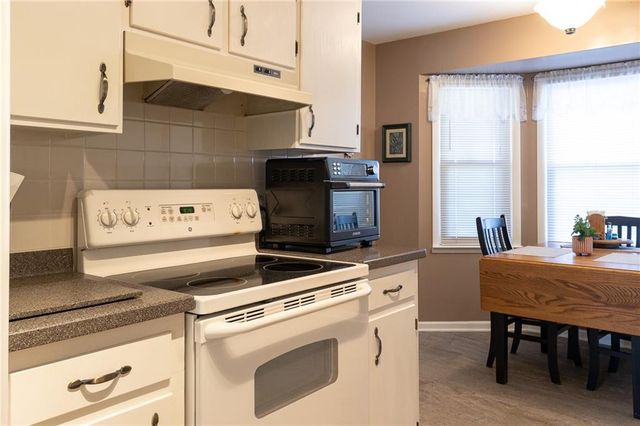 7311 Hedges Avenue, Raytown, MO 64133