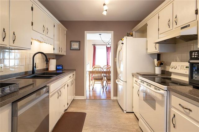 7311 Hedges Avenue, Raytown, MO 64133