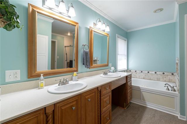 7311 Hedges Avenue, Raytown, MO 64133