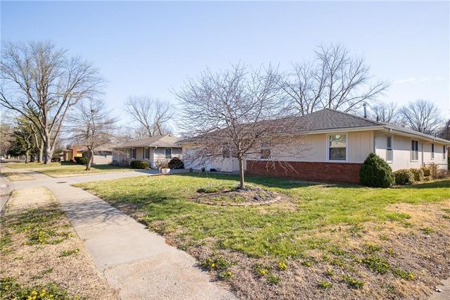 7311 Hedges Avenue, Raytown, MO 64133