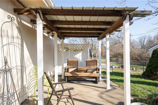 7311 Hedges Avenue, Raytown, MO 64133