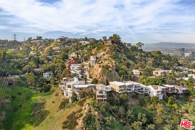 6960 Pacific View Drive, Los Angeles, CA 90068