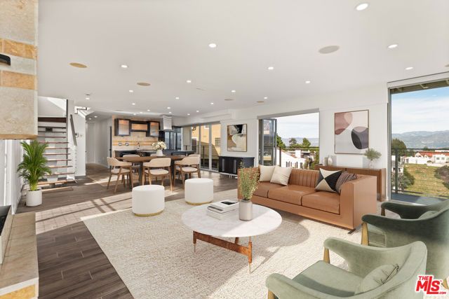 6960 Pacific View Drive, Los Angeles, CA 90068