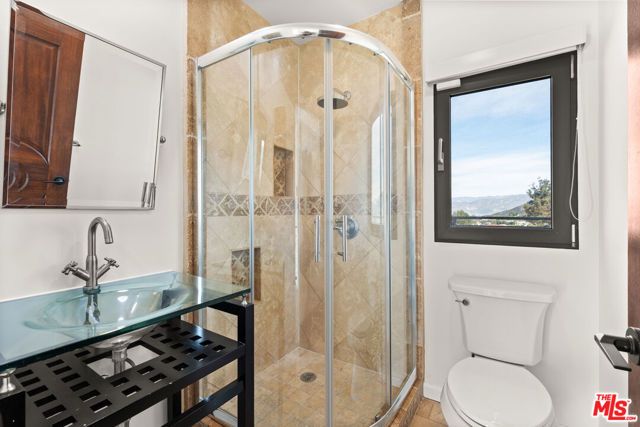 6960 Pacific View Drive, Los Angeles, CA 90068