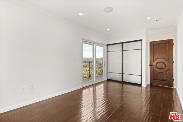 6960 Pacific View Drive, Los Angeles, CA 90068