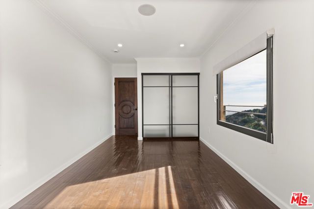 6960 Pacific View Drive, Los Angeles, CA 90068