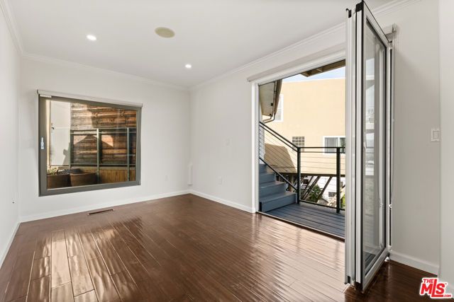 6960 Pacific View Drive, Los Angeles, CA 90068