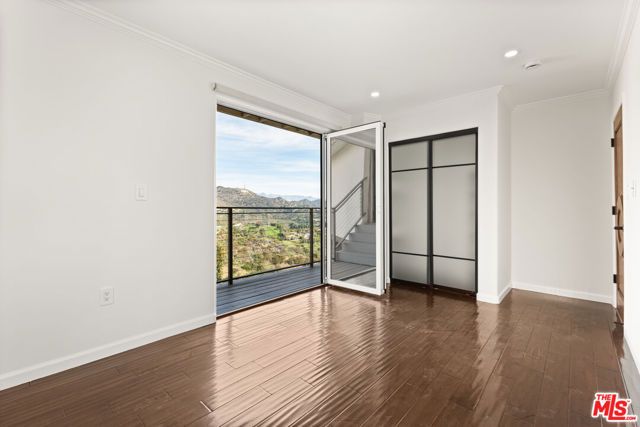 6960 Pacific View Drive, Los Angeles, CA 90068