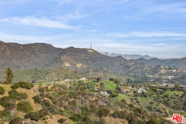 6960 Pacific View Drive, Los Angeles, CA 90068