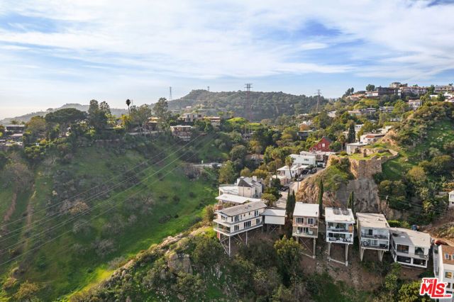 6960 Pacific View Drive, Los Angeles, CA 90068