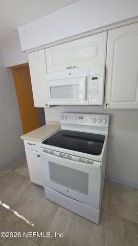 10791 LUANA Drive N, Jacksonville, FL 32246