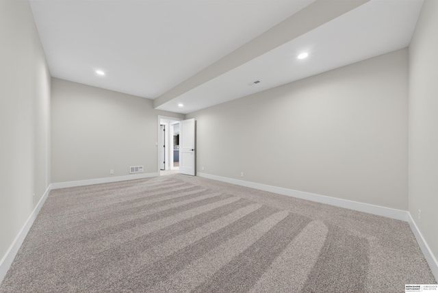 5632 N 213th Street, Elkhorn, NE 68022