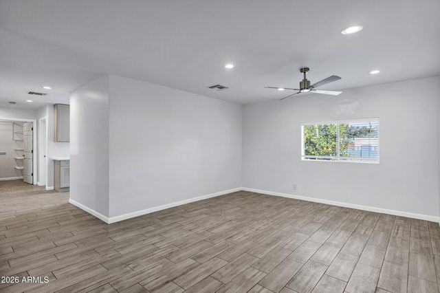 3046 E GLENROSA Avenue, Phoenix, AZ 85016