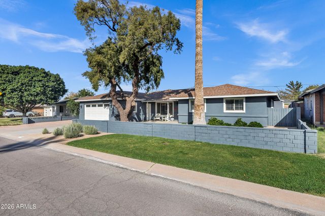 3046 E GLENROSA Avenue, Phoenix, AZ 85016