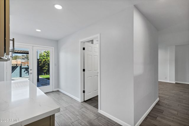 3046 E GLENROSA Avenue, Phoenix, AZ 85016