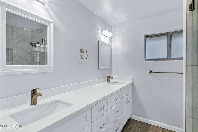 3046 E GLENROSA Avenue, Phoenix, AZ 85016