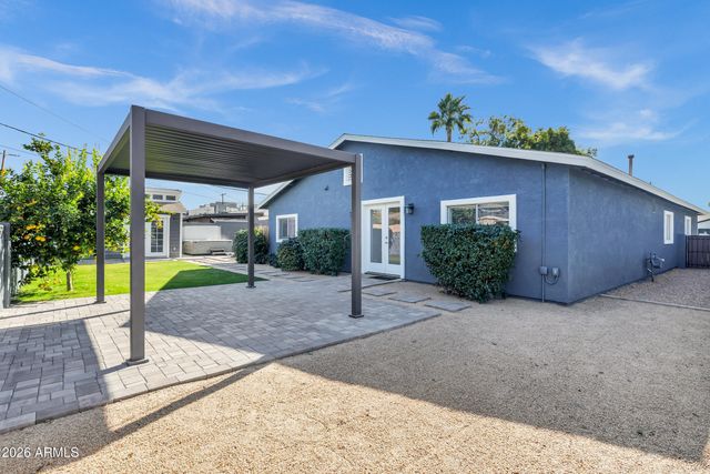 3046 E GLENROSA Avenue, Phoenix, AZ 85016