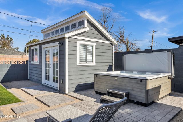 3046 E GLENROSA Avenue, Phoenix, AZ 85016