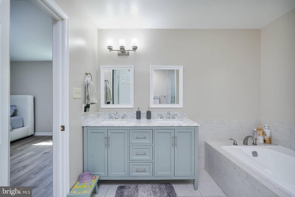 Image 22 of property listing at 14716 PEACHWOOD DR, Silver Spring, MD 20905