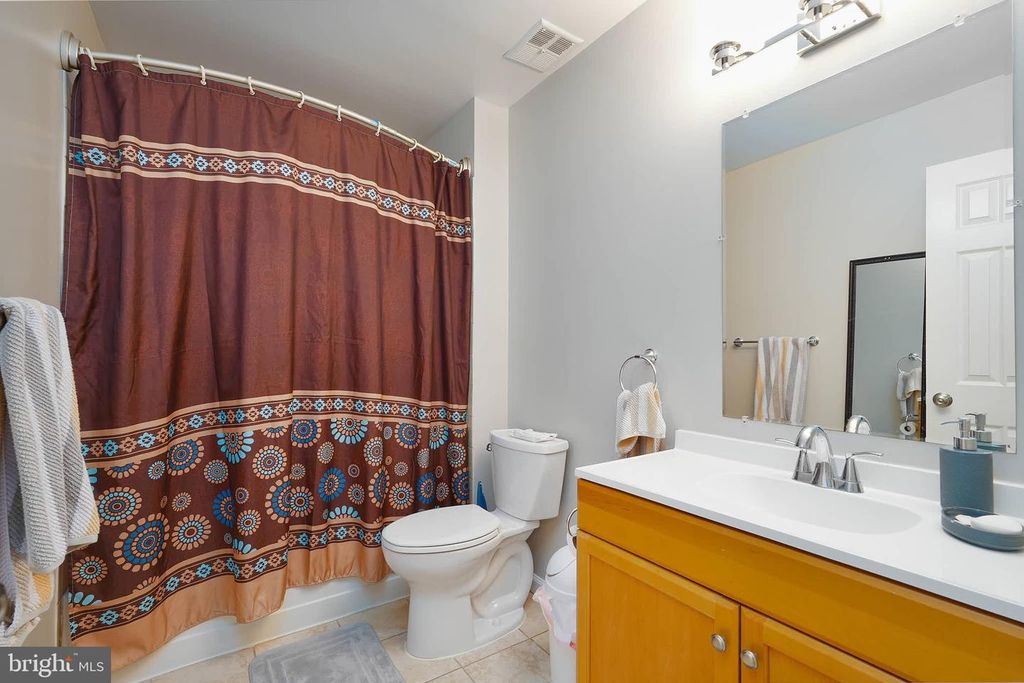 Image 24 of property listing at 14716 PEACHWOOD DR, Silver Spring, MD 20905