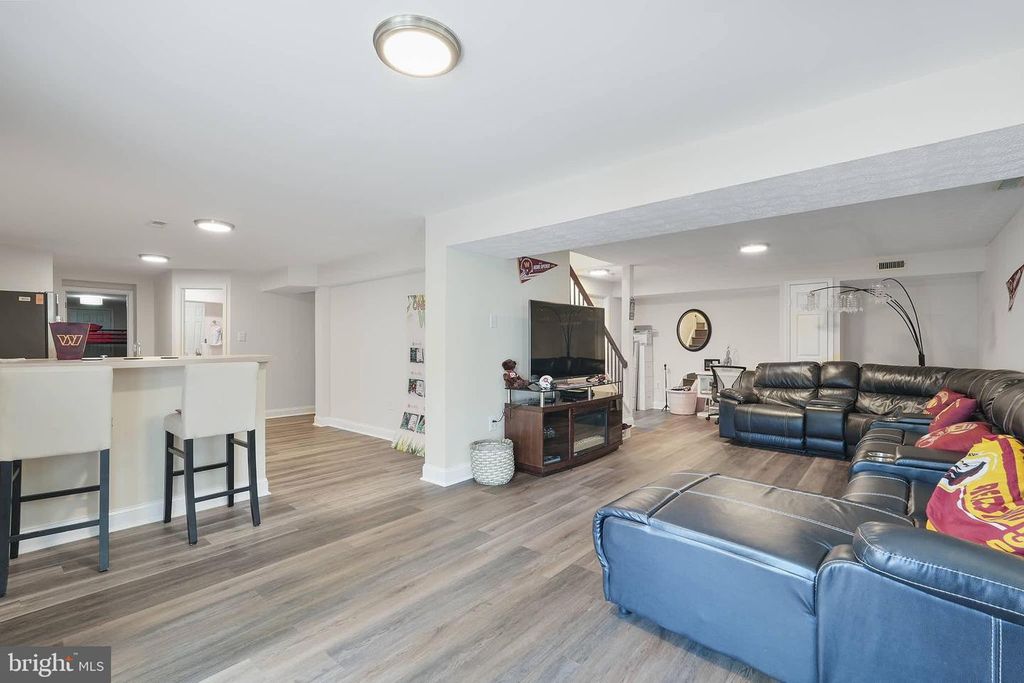 Image 30 of property listing at 14716 PEACHWOOD DR, Silver Spring, MD 20905