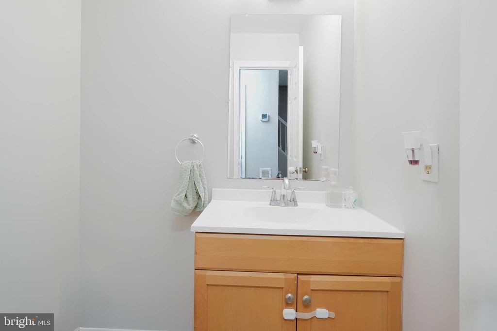 Image 36 of property listing at 14716 PEACHWOOD DR, Silver Spring, MD 20905