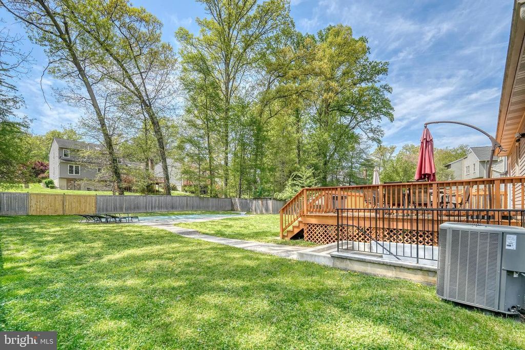 Image 38 of property listing at 14716 PEACHWOOD DR, Silver Spring, MD 20905