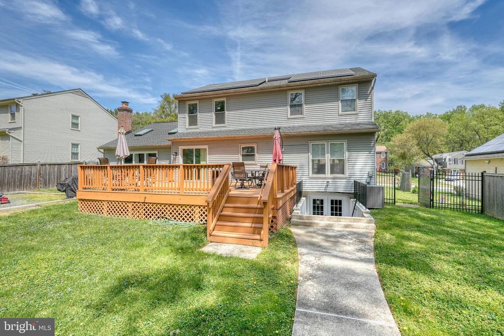 Image 42 of property listing at 14716 PEACHWOOD DR, Silver Spring, MD 20905