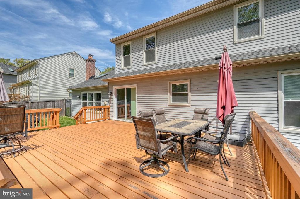 Image 43 of property listing at 14716 PEACHWOOD DR, Silver Spring, MD 20905