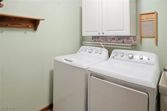 86 Timothy Avenue, Cuyahoga Falls, OH 44223