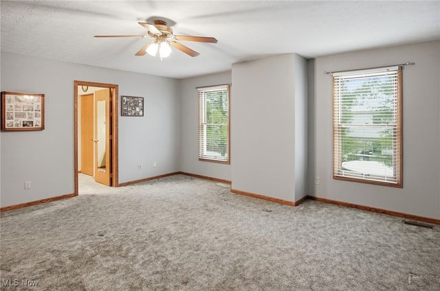 86 Timothy Avenue, Cuyahoga Falls, OH 44223