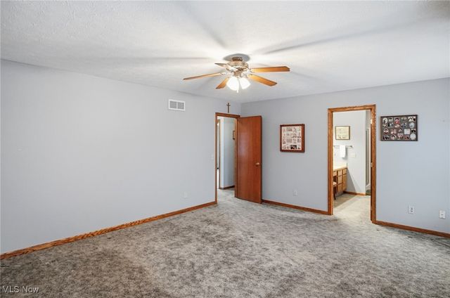 86 Timothy Avenue, Cuyahoga Falls, OH 44223