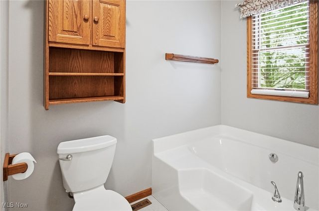 86 Timothy Avenue, Cuyahoga Falls, OH 44223