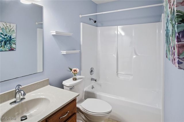 86 Timothy Avenue, Cuyahoga Falls, OH 44223