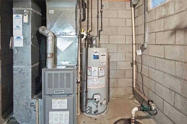 86 Timothy Avenue, Cuyahoga Falls, OH 44223