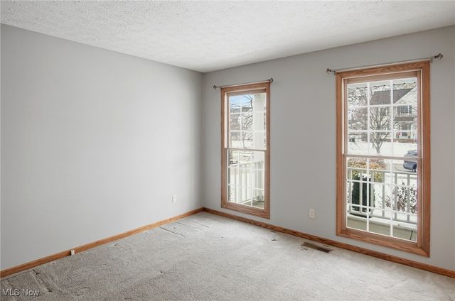 86 Timothy Avenue, Cuyahoga Falls, OH 44223