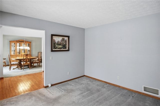 86 Timothy Avenue, Cuyahoga Falls, OH 44223