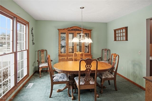 86 Timothy Avenue, Cuyahoga Falls, OH 44223