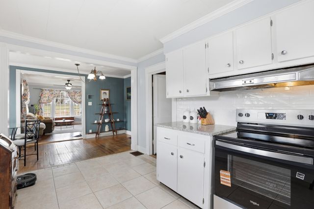 103 Freeman Ave, Dickson, TN 37055