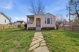 103 Freeman Ave, Dickson, TN 37055