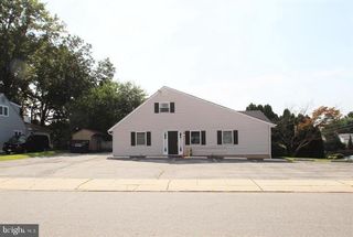 3215 EDGMONT AVE, Brookhaven, PA 19015