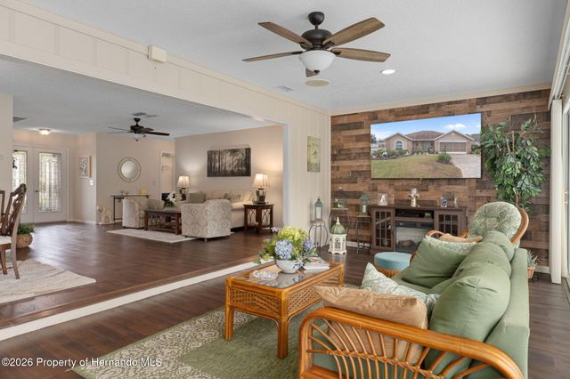 7151 Bottle Brush Drive, Spring Hill, FL 34606