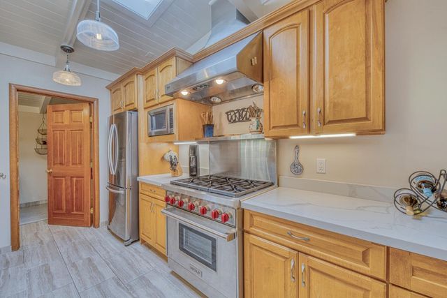 14 Shady Lane, Monterey, CA 93940