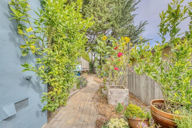 14 Shady Lane, Monterey, CA 93940